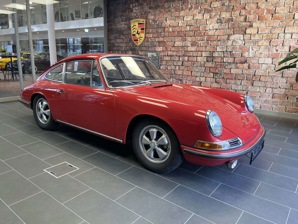 Porsche 911 S (F-Modell)