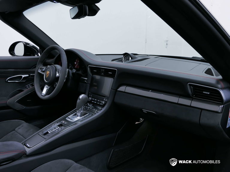 Porsche 991.2 Carrera GTS