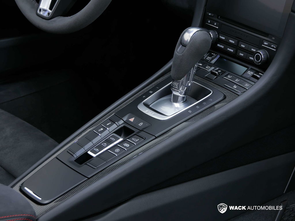 Porsche 991.2 Carrera GTS