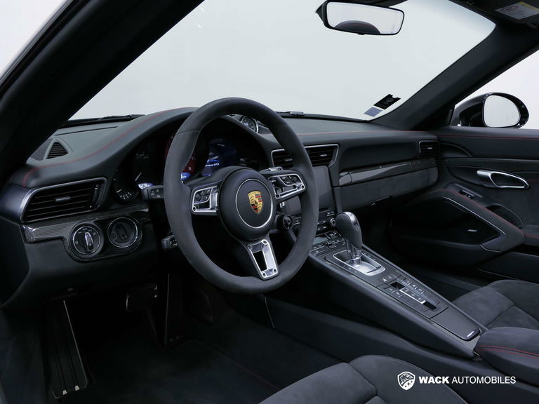 Porsche 991.2 Carrera GTS