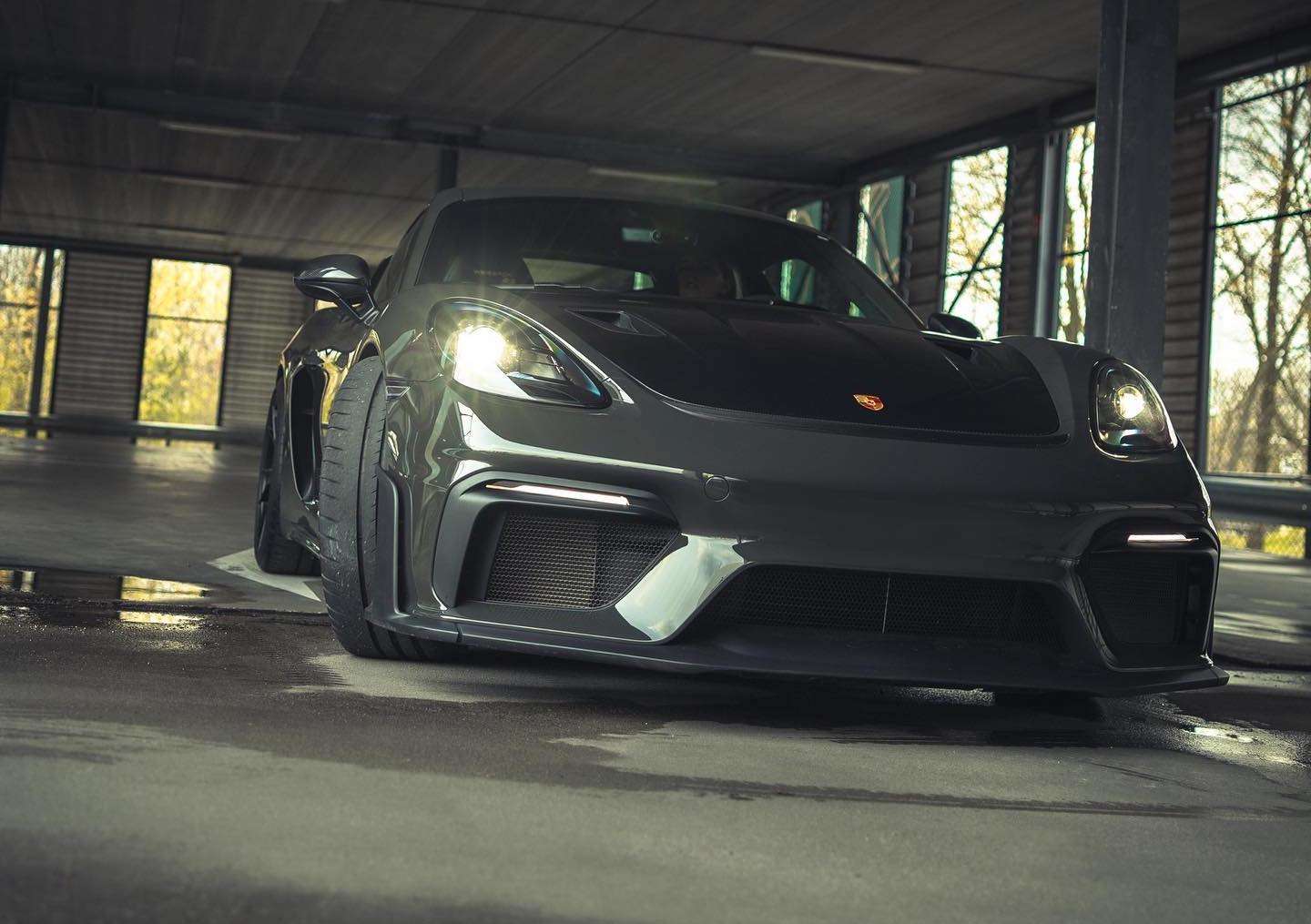 Porsche 718 Cayman GT4 RS