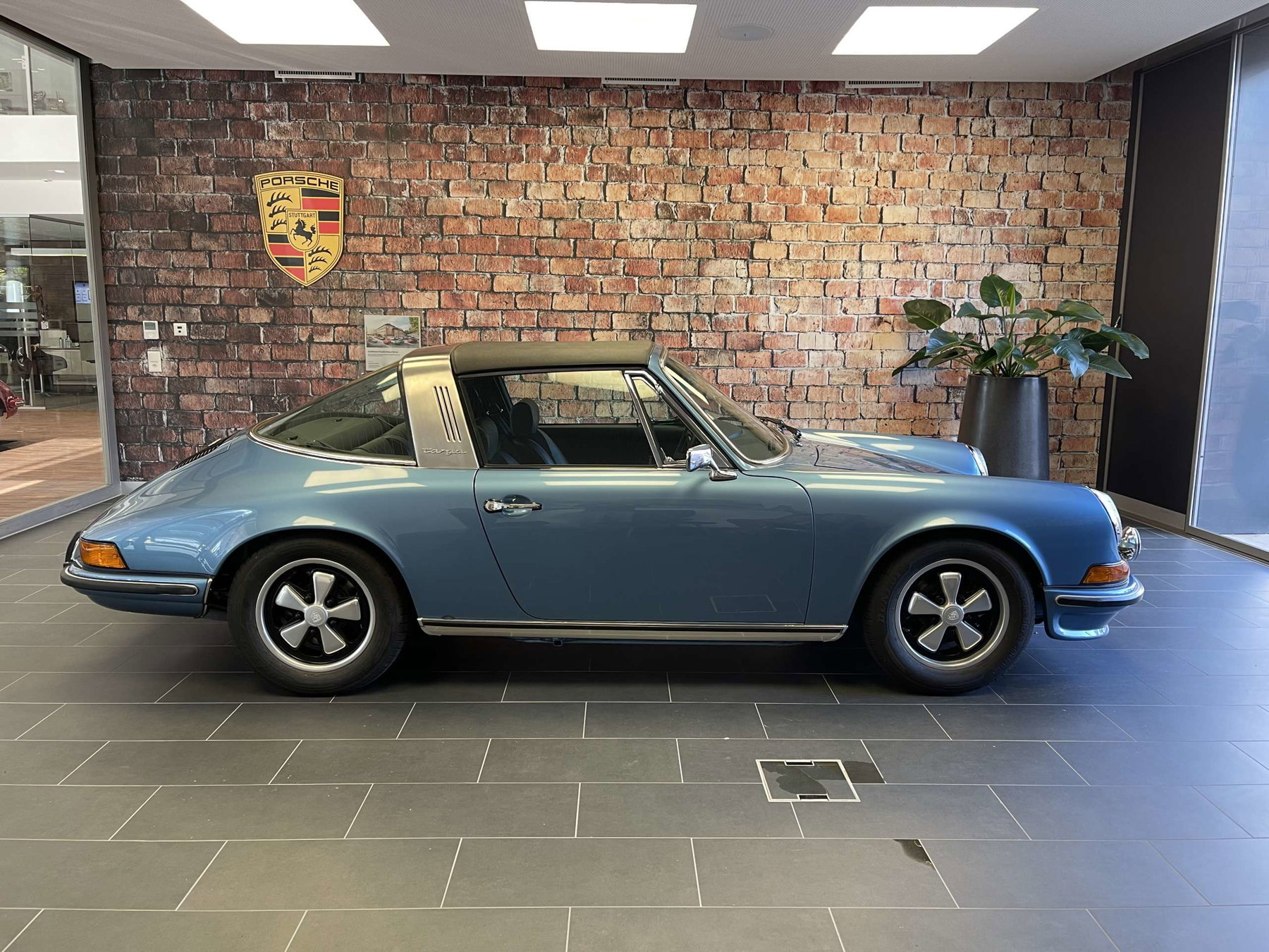 Porsche 911 T 1973 - elferspot.com - Marketplace for Porsche