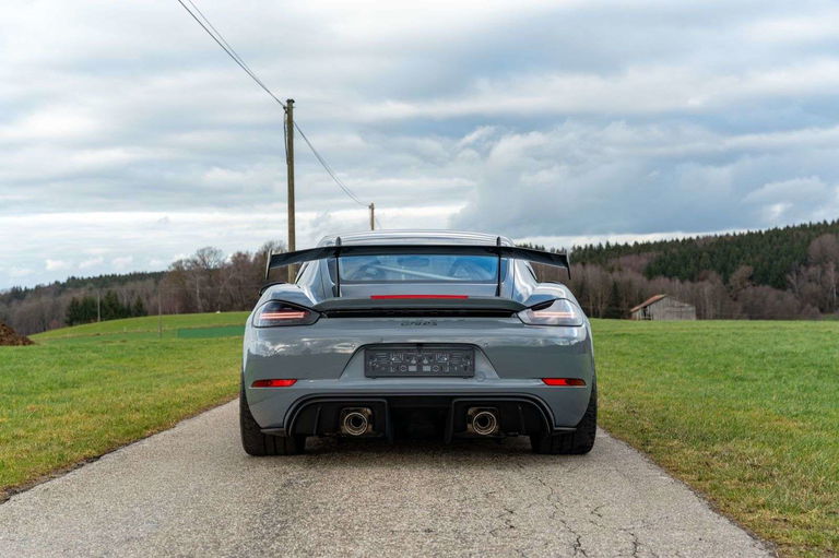 Porsche 718 Cayman GT4 RS