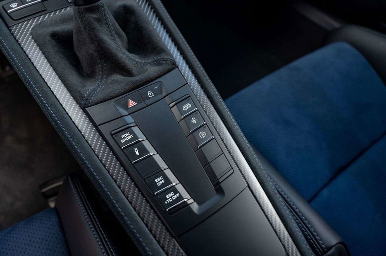 Porsche 718 Cayman GT4 RS