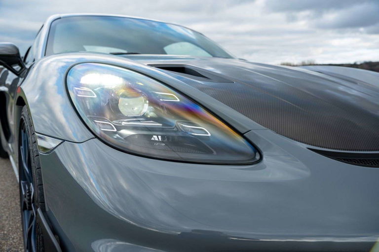 Porsche 718 Cayman GT4 RS