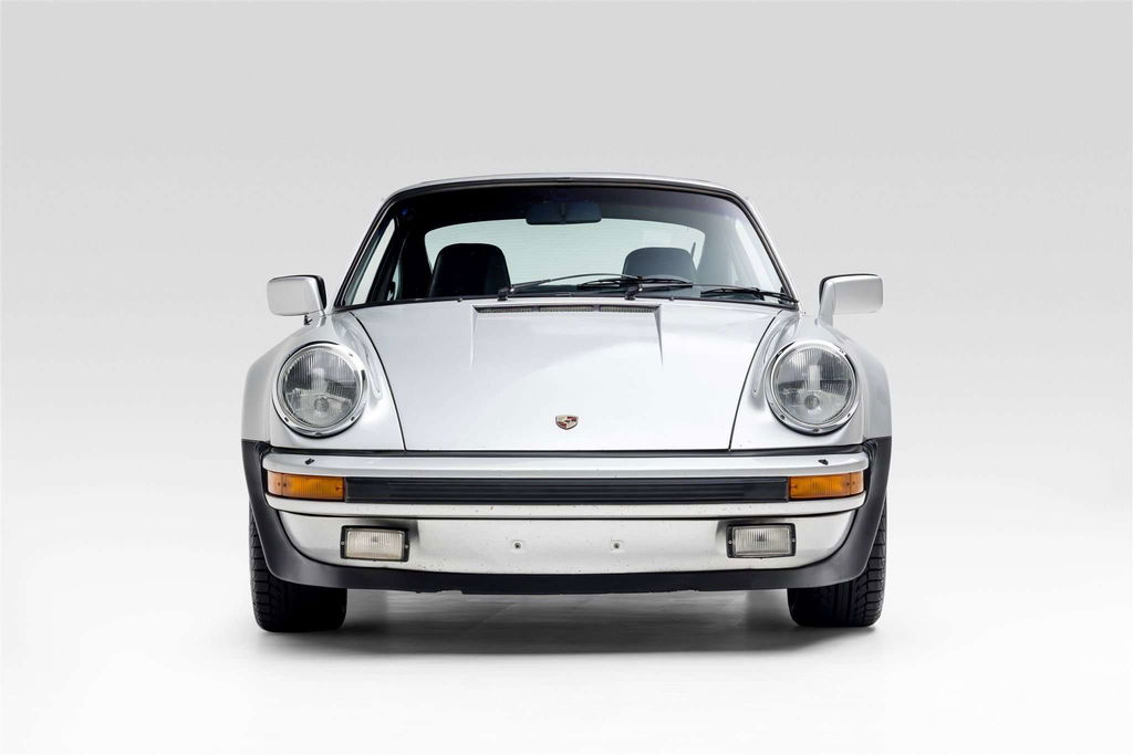 Porsche 911 Turbo 3.3 (US)