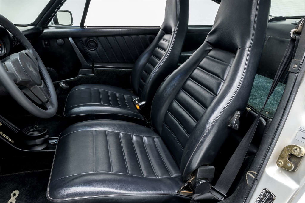 Porsche 911 Turbo 3.3 (US)