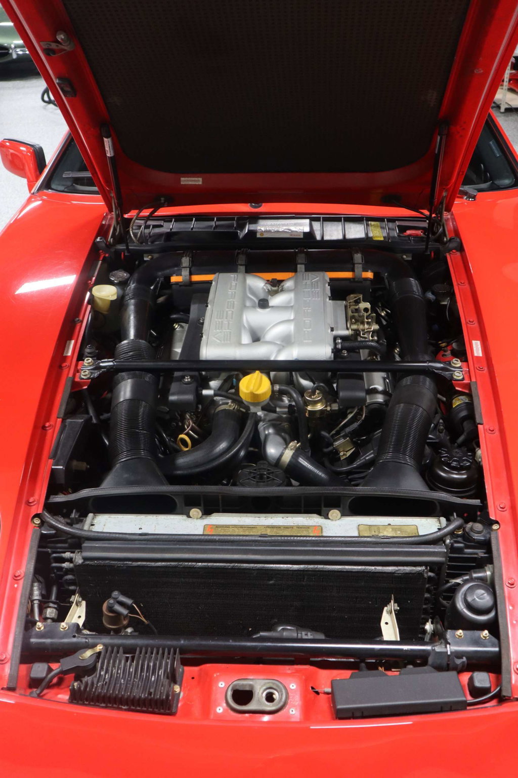 Porsche 928 S4