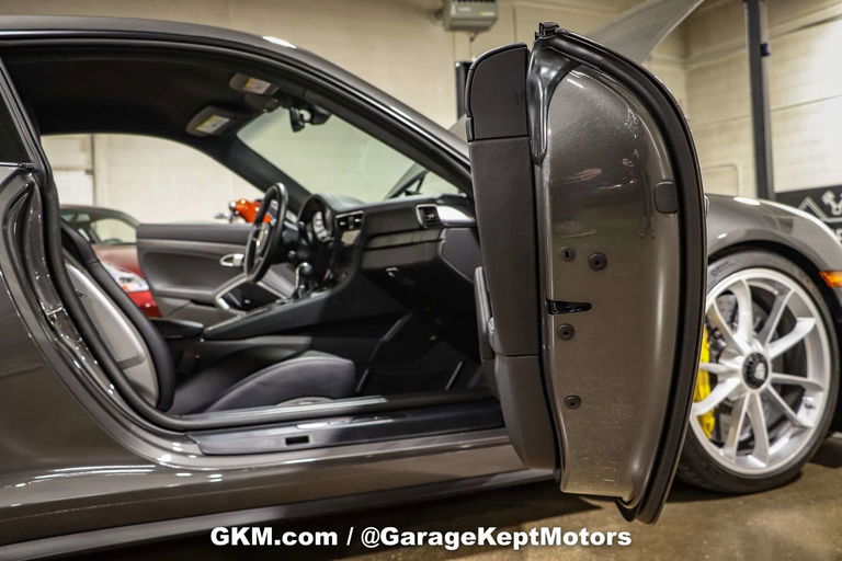 Porsche 991 GT3 Touring