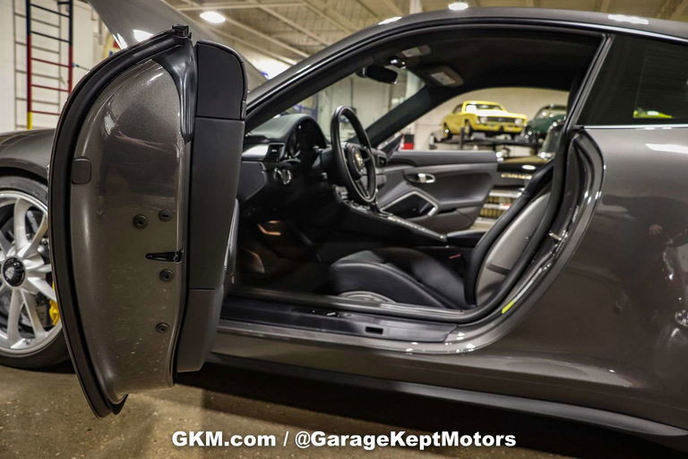 Porsche 991 GT3 Touring