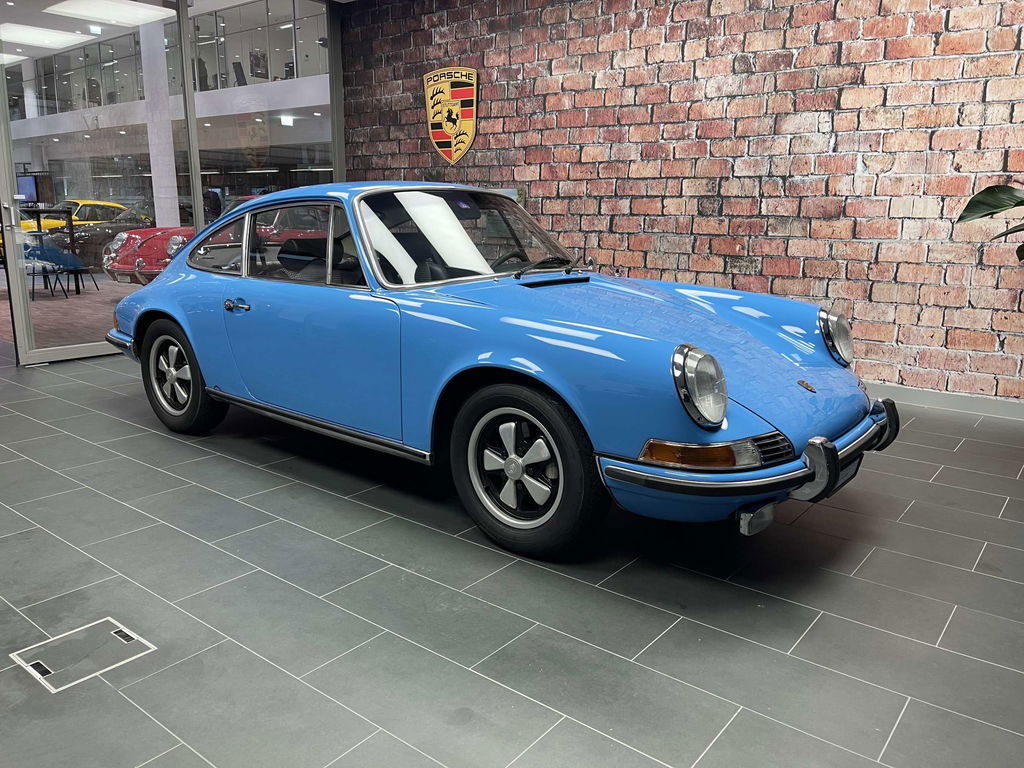 Porsche 911 E