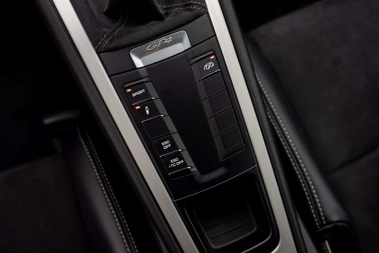 Porsche 981 Cayman GT4