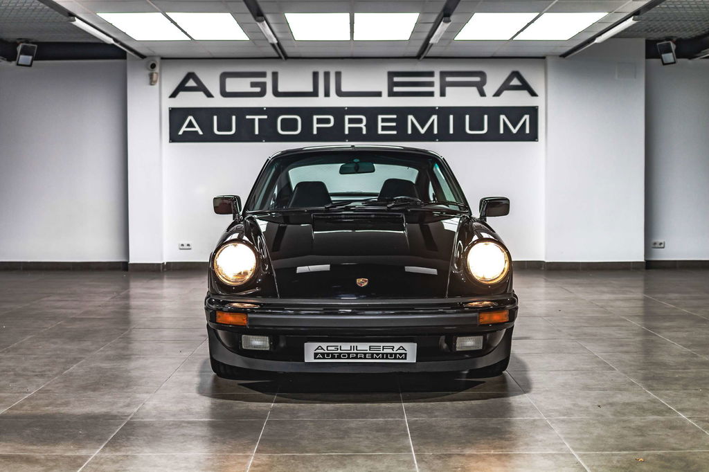 Porsche 911 Carrera 3.2