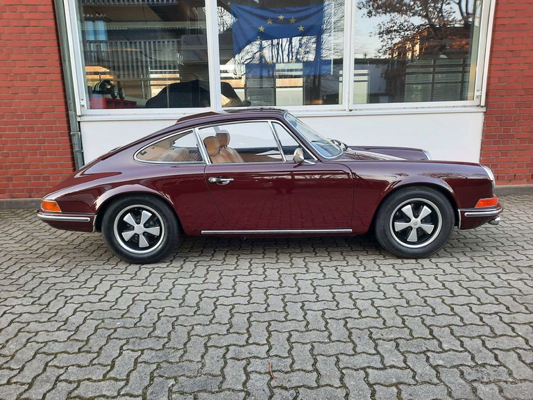 Porsche 911 T