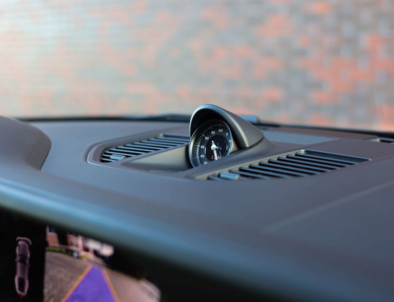 Porsche 992 Carrera 4 GTS