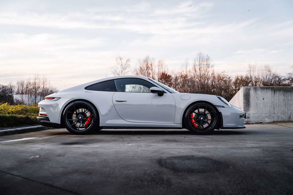 Porsche 992 GT3 Touring