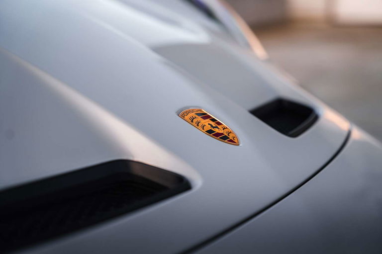Porsche 992 GT3 Touring