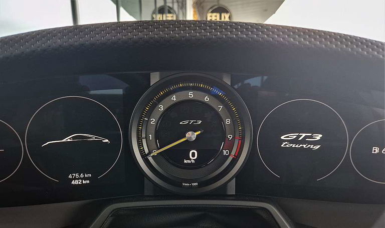 Porsche 992 GT3 Touring