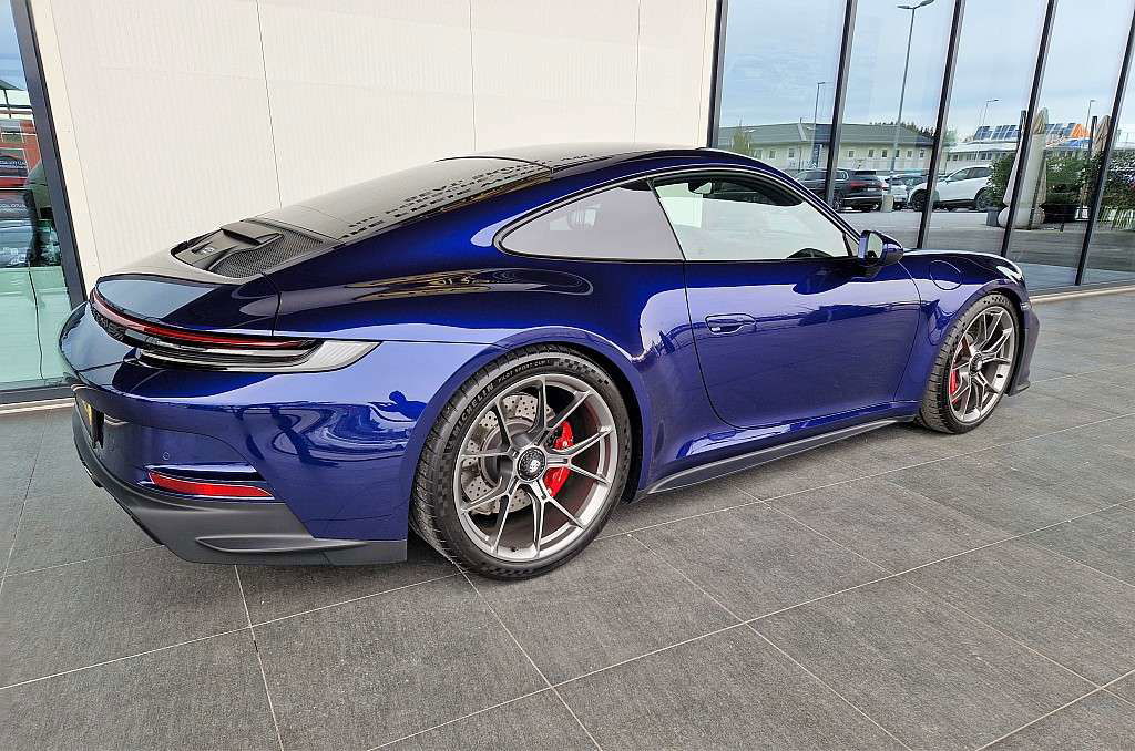 Porsche 992 GT3 Touring