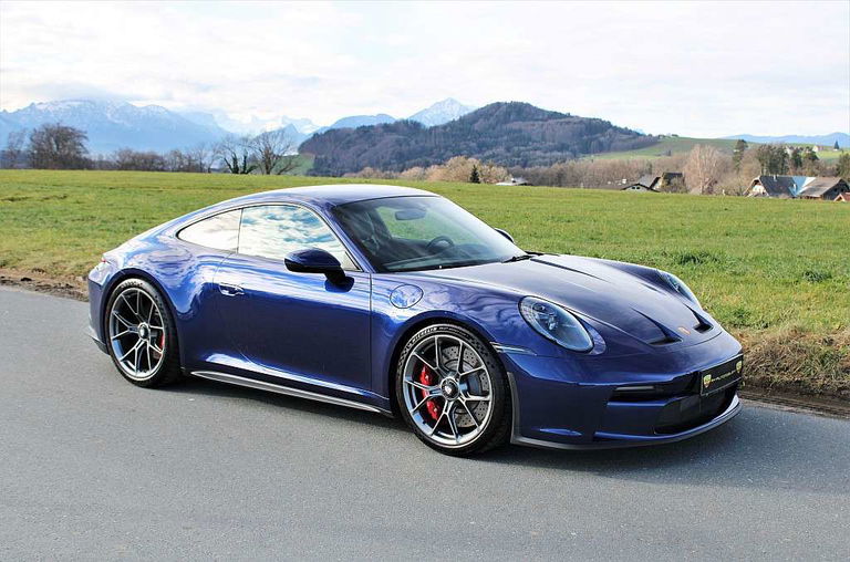 Porsche 992 GT3 Touring