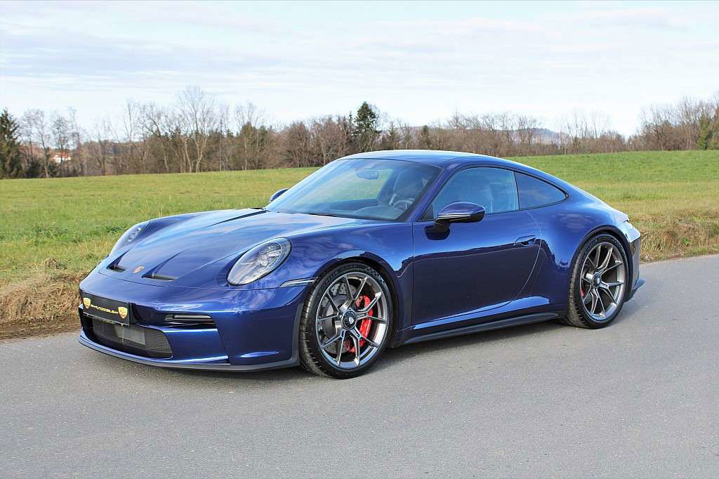 Porsche 992 GT3 Touring