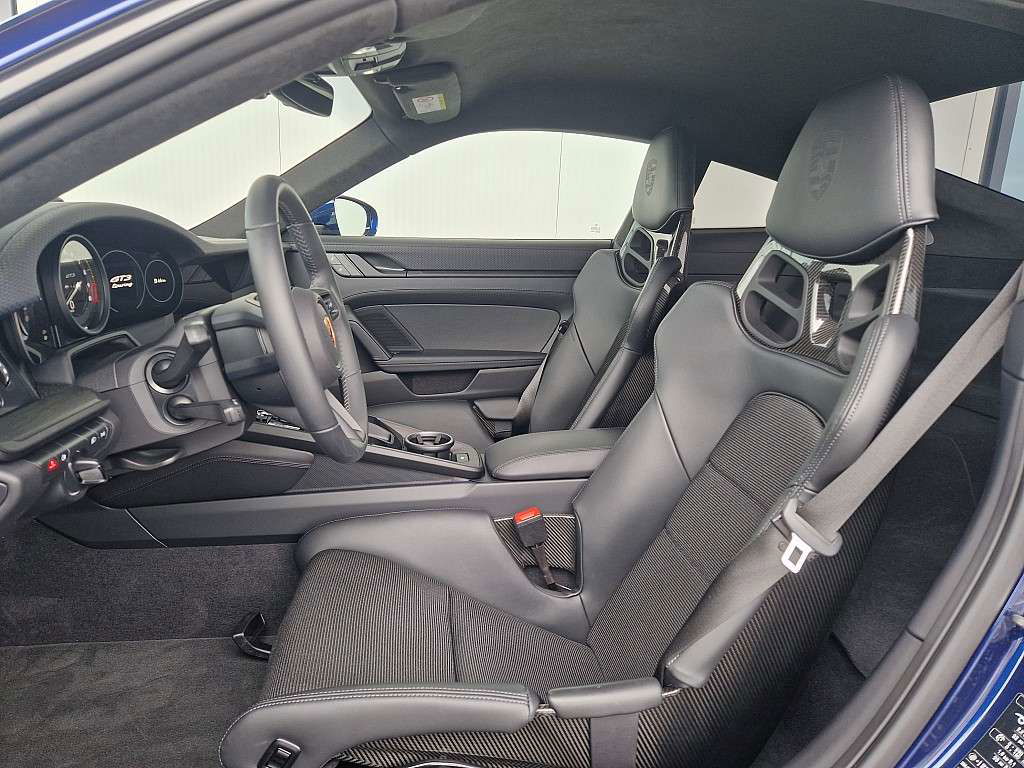 Porsche 992 GT3 Touring