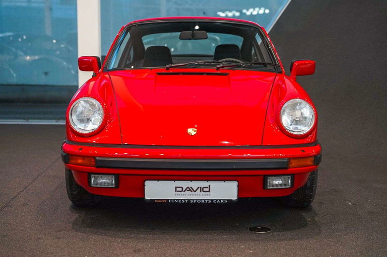 Porsche 911 Carrera 3.2