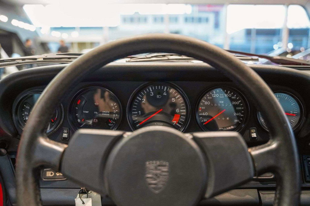 Porsche 911 Carrera 3.2