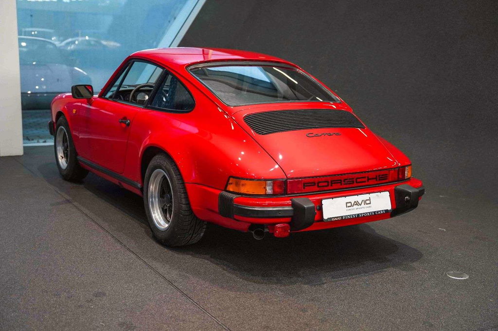 Porsche 911 Carrera 3.2