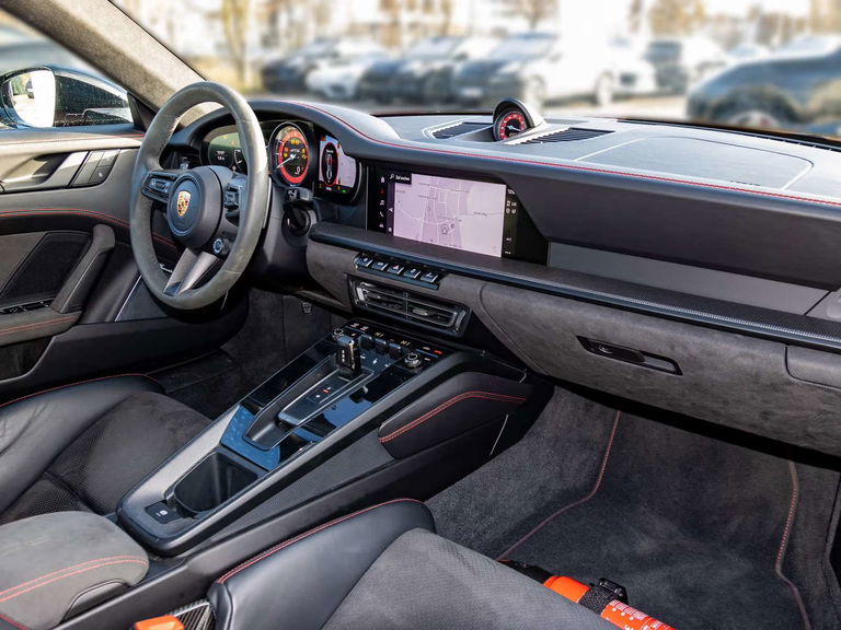 Porsche 992 Carrera GTS