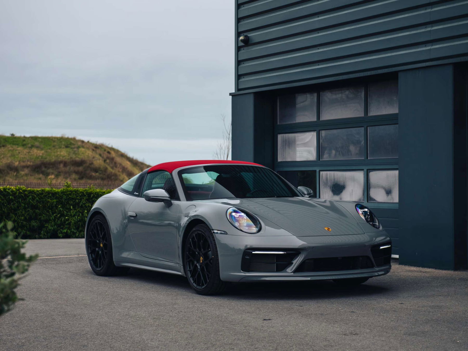 Porsche 992 Carrera 4