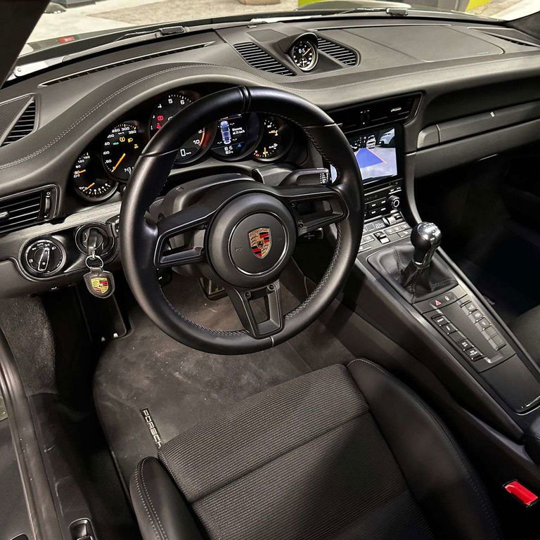 Porsche 991 GT3 Touring