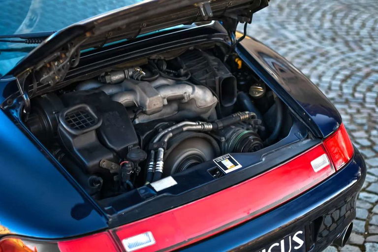 Porsche 993 Carrera 4S