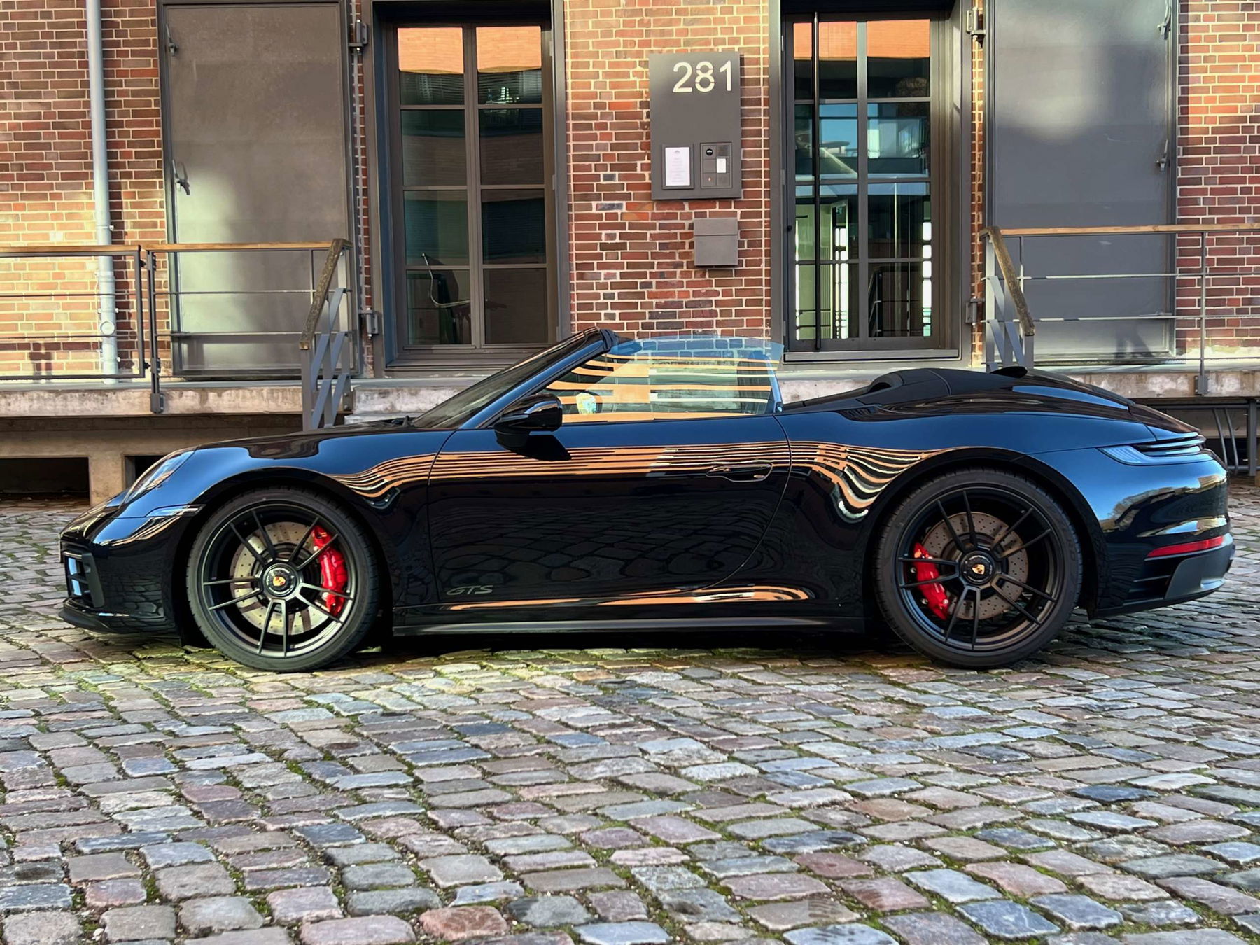 Porsche 992 Carrera 4 GTS