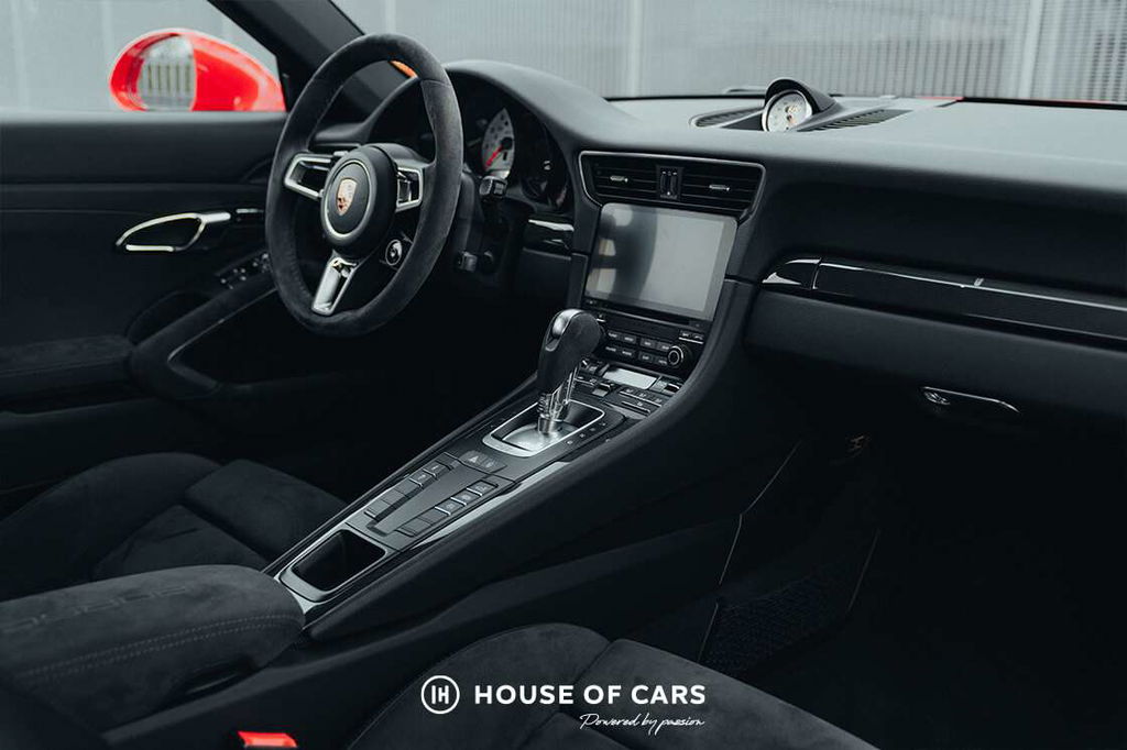 Porsche 991.2 Carrera GTS
