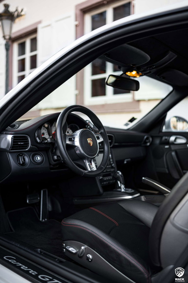 Porsche 997.2 Carrera GTS