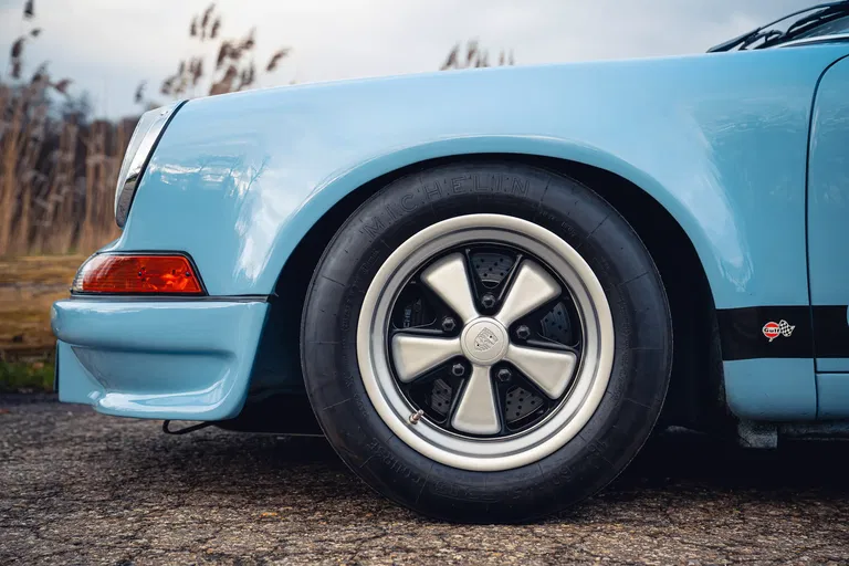 Porsche 911 Backdate