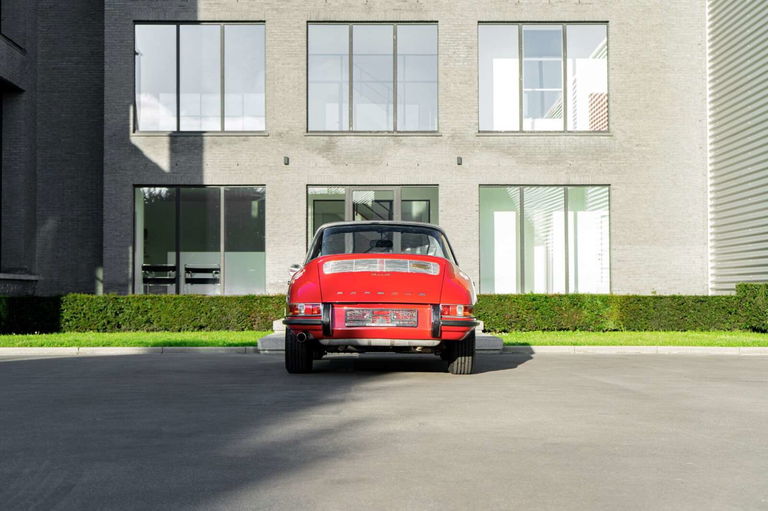 Porsche 911 S (F-Modell)
