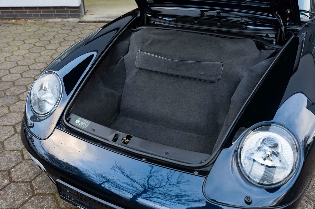 Porsche 993 Carrera 3.8