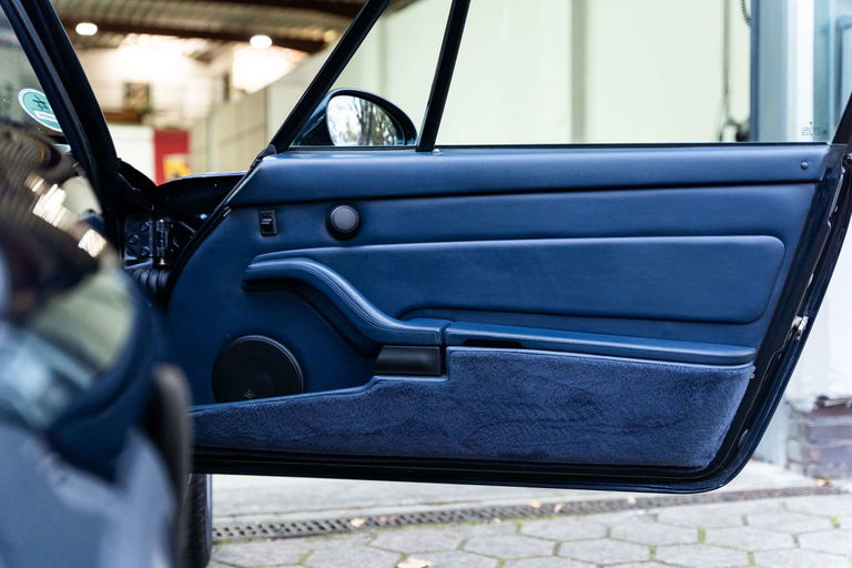 Porsche 993 Carrera 3.8