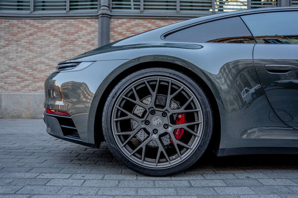 Porsche 992 Carrera 4S