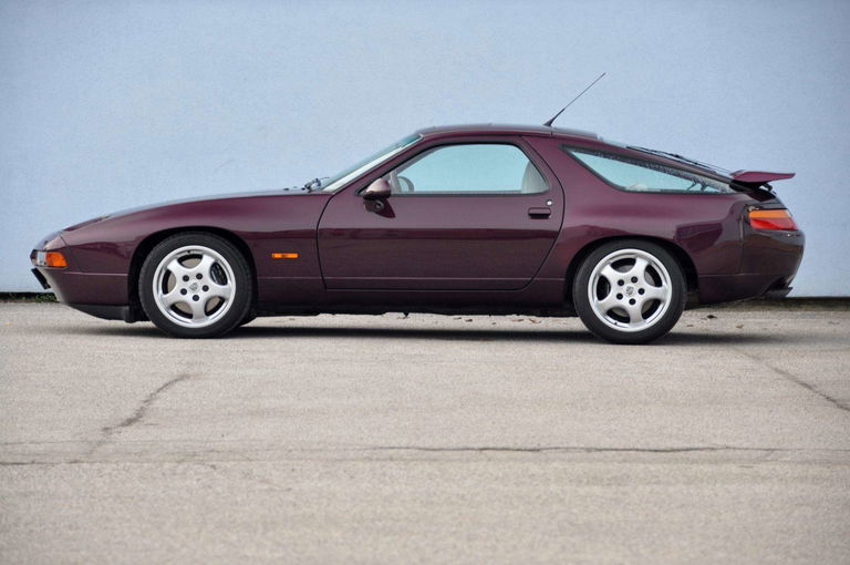 Porsche 928 GTS