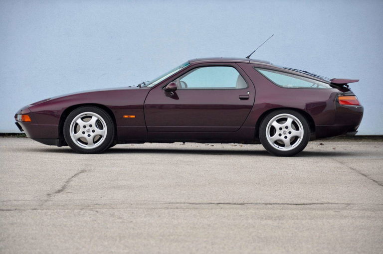 Porsche 928 GTS