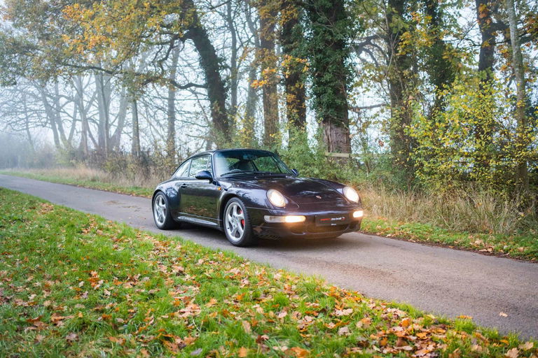 Porsche 993 Carrera 4S