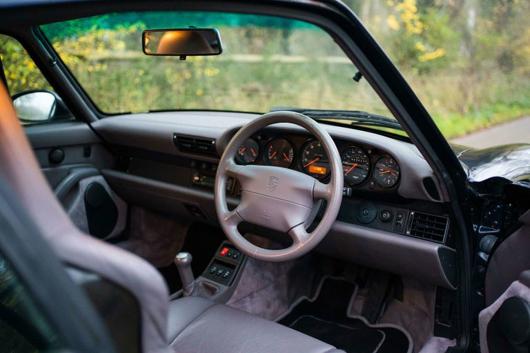Porsche 993 Carrera 4S
