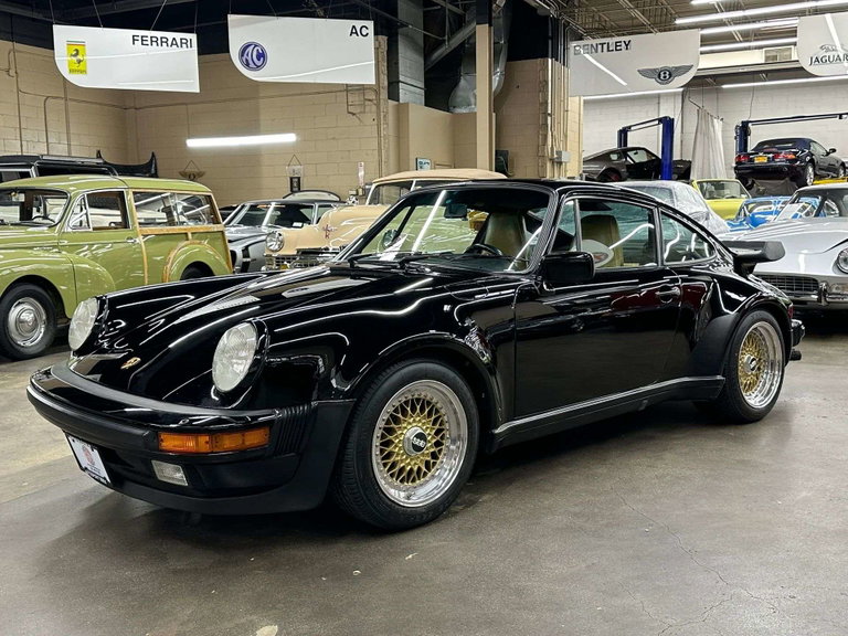 Porsche 911 Turbo 3.3 (US)