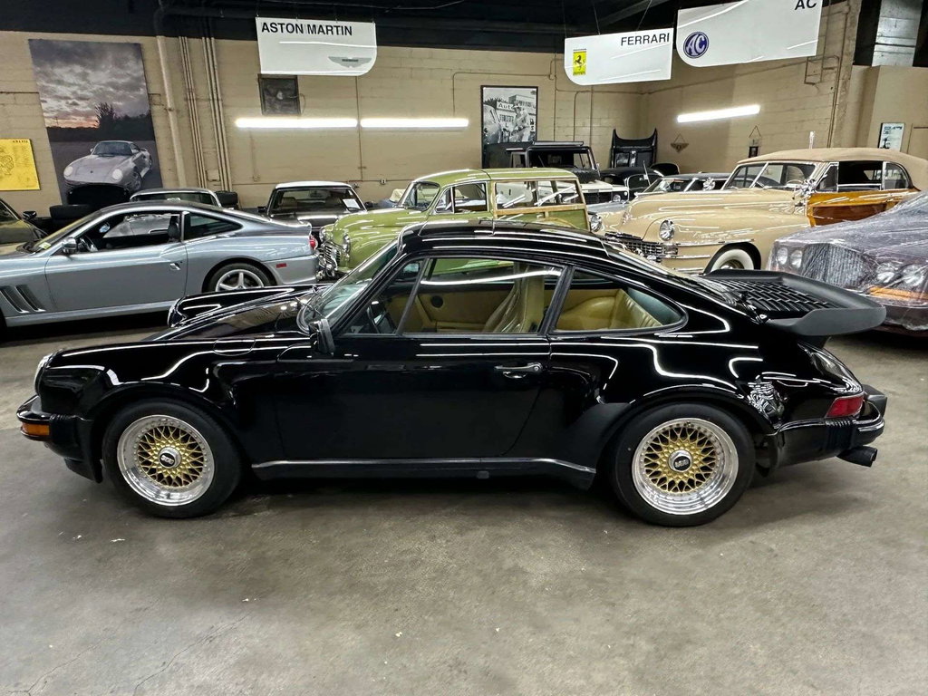 Porsche 911 Turbo 3.3 (US)