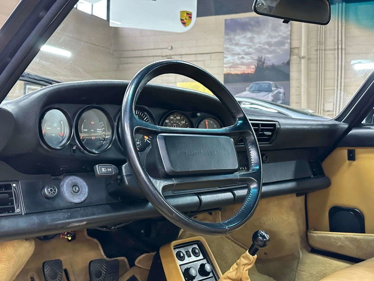 Porsche 911 Turbo 3.3 (US)