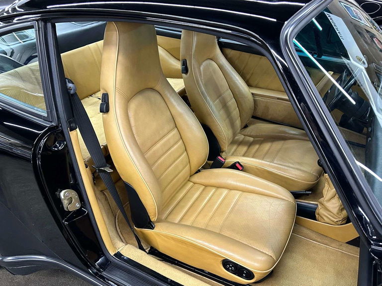 Porsche 911 Turbo 3.3 (US)