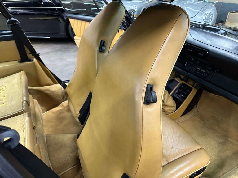Porsche 911 Turbo 3.3 (US)